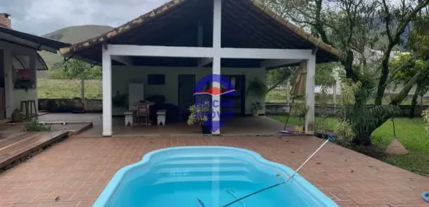 Fazenda / Sítio / Chácara com 4 Quartos à venda, 250m² no Trapiche, Macaé
