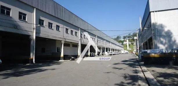Galpão / Depósito / Armazém para alugar, 2610m² no Jardim Itaquiti, Barueri