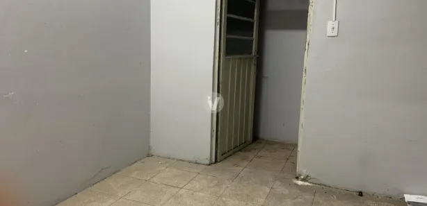 Loja / Salão / Ponto Comercial com 1 Quarto à venda, 42m² no Centro, Santa Maria