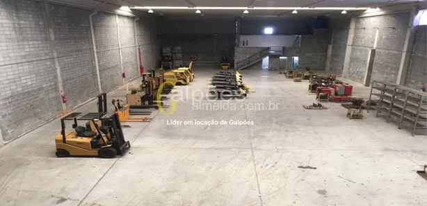 Galpão / Depósito / Armazém para alugar, 1200m² no Jardim Belval, Barueri