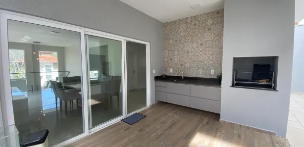 Casa de Condomínio com 3 Quartos para alugar, 280m² no Vila Oliveira, Mogi das Cruzes