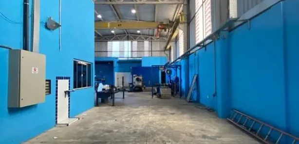 Galpão / Depósito / Armazém à venda, 900m² no Imboassica, Macaé