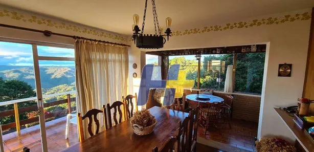 Casa de Condomínio com 5 Quartos para venda ou aluguel, 295m² no J Elizabete, Campos do Jordão