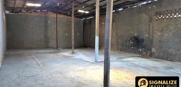 Galpão / Depósito / Armazém para alugar, 400m² no Jardim Peró, Cabo Frio