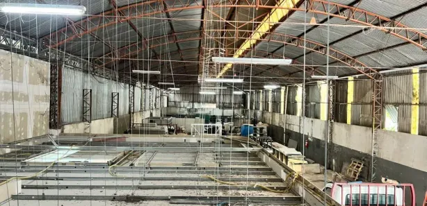 Galpão / Depósito / Armazém para alugar, 1400m² no Caputera, Arujá