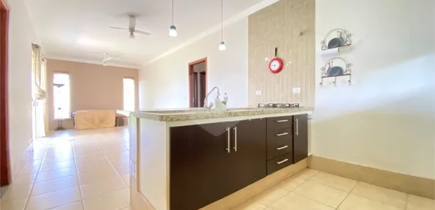 Fazenda / Sítio / Chácara com 3 Quartos à venda, 230m² no Residencial Vivenda do Sol, Rio das Pedras
