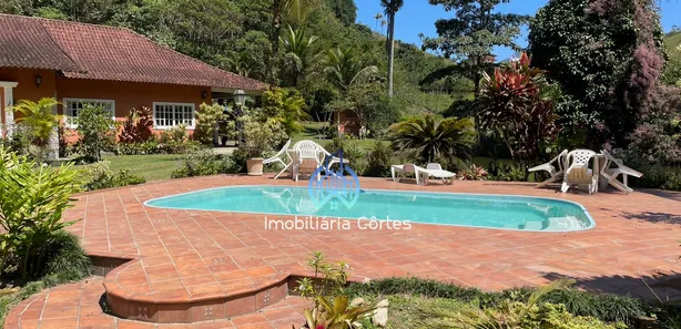 Fazenda / Sítio / Chácara com 4 Quartos à venda, 515m² no Cantagalo, Guapimirim