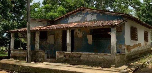 Fazenda / Sítio / Chácara com 2 Quartos à venda, 100m² no , Alhandra