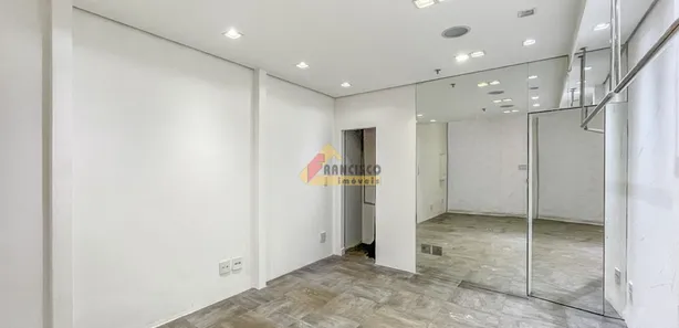 Loja / Salão / Ponto Comercial à venda, 35m² no Santa Clara, Divinópolis