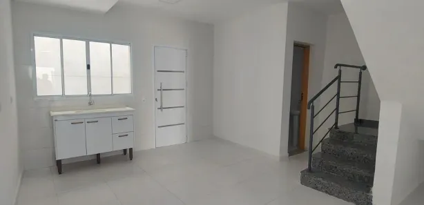 Sobrado com 2 Quartos para alugar, 8872m² no Vila Júlia, Poá