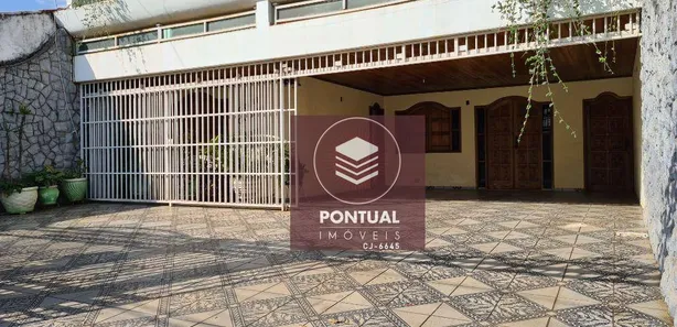 Sobrado com 4 Quartos à venda, 450m² no Taguatinga Norte, Brasília