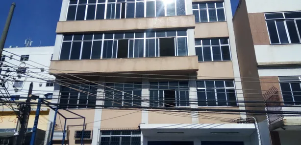 Prédio Inteiro para venda ou aluguel, 2700m² no Jardim Vinte e Cinco de Agosto, Duque de Caxias