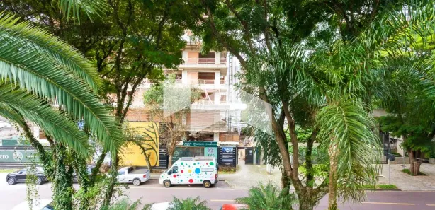 Apartamento com 4 Quartos para alugar, 272m² no Cabral, Curitiba
