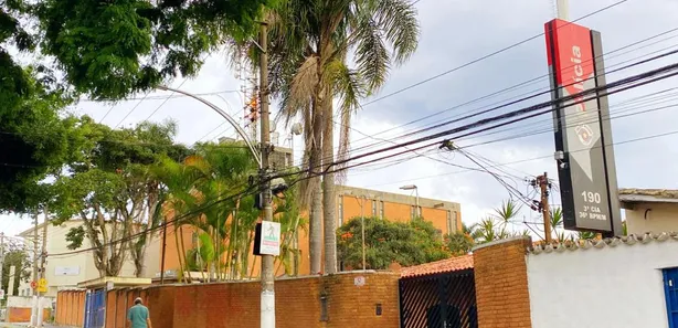 Casa com 4 Quartos à venda, 350m² no Centro, Embu das Artes