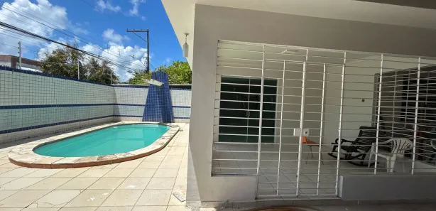 Casa com 5 Quartos para venda ou aluguel, 250m² no Campo Grande, Recife