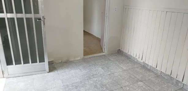 Casa de Vila com 1 Quarto para alugar, 30m² no Santa Terezinha, Mesquita