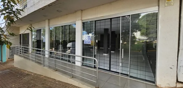 Loja / Salão / Ponto Comercial para alugar, 180m² no Centro, Apucarana