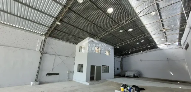 Galpão / Depósito / Armazém para alugar, 950m² no Chácara da Galega, Pindamonhangaba