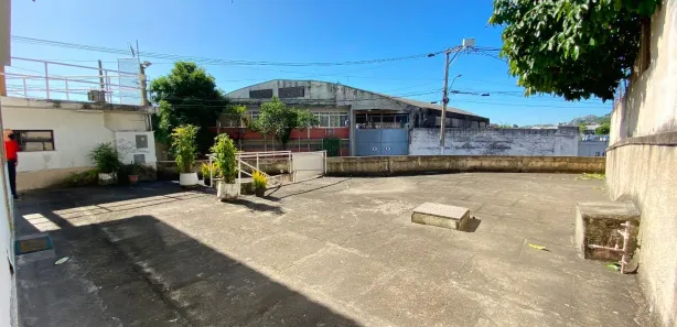 Galpão / Depósito / Armazém à venda, 500m² no Ilha da Conceição, Niterói