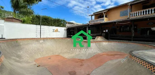 Hotel / Motel / Pousada com 20 Quartos à venda, 1000m² no Guaiúba, Guarujá