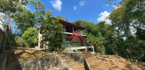 Casa de Condomínio com 3 Quartos para alugar, 166m² no Itaipu, Niterói