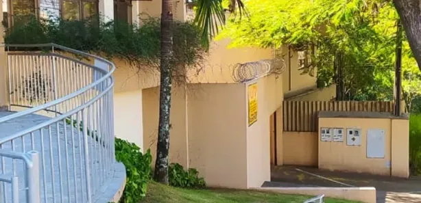 Prédio Inteiro com 6 Quartos à venda, 497m² no Quebec, Londrina