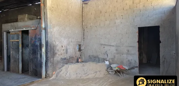 Galpão / Depósito / Armazém para alugar, 400m² no Jardim Peró, Cabo Frio