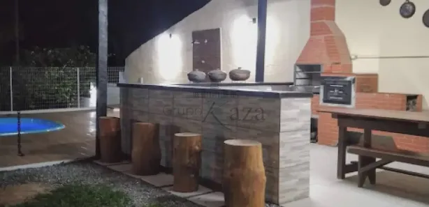 Fazenda / Sítio / Chácara com 3 Quartos para venda ou aluguel, 360m² no Veraneio Ijal, Jacareí