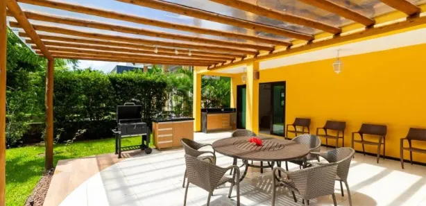Casa com 4 Quartos à venda, 320m² no Guabiraba, Recife