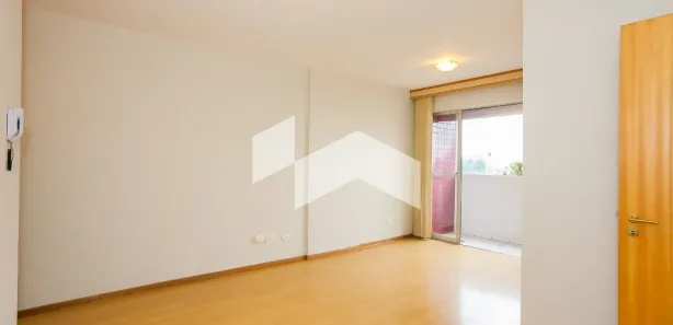 Apartamento com 3 Quartos para alugar, 77m² no Cristo Rei, Curitiba