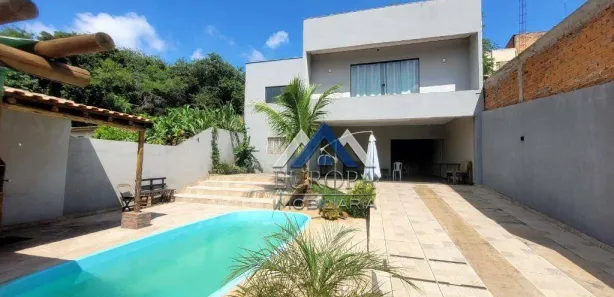Sobrado com 4 Quartos à venda, 250m² no Residencial do Lago, Ibiporã