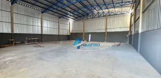 Galpão / Depósito / Armazém para alugar, 360m² no Jardim Silvino, Cambé