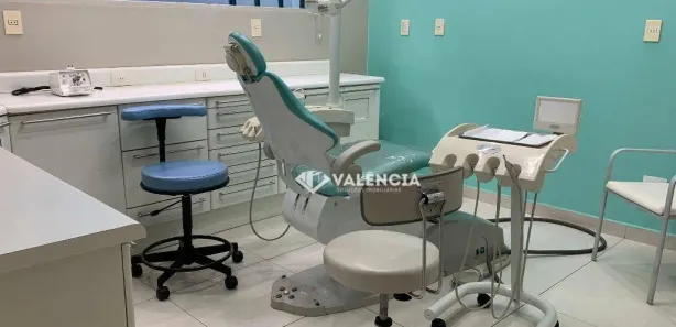 Conjunto Comercial / Sala para alugar, 282m² no Centro, Cascavel