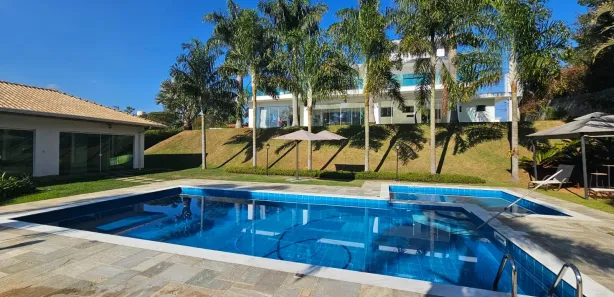 Fazenda / Sítio / Chácara com 7 Quartos à venda, 2800m² no , Mairinque