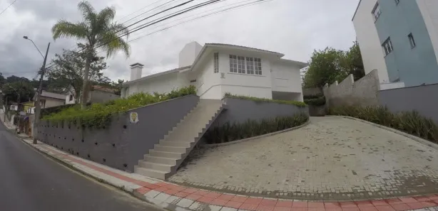 Casa com 3 Quartos para alugar, 181m² no Cruzeiro do Sul, Criciúma