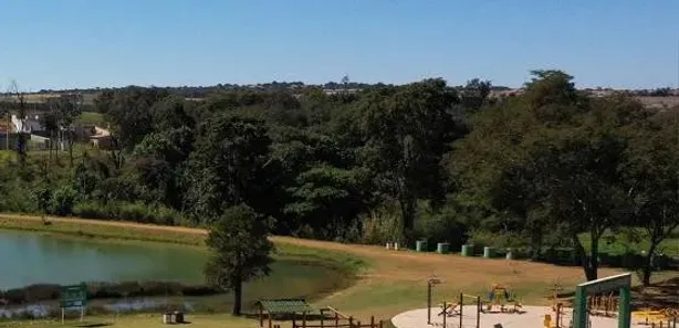 Casa de Condomínio com 2 Quartos à venda, 300m² no Setor Central, Brasília