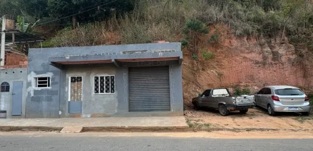 Loja / Salão / Ponto Comercial com 1 Quarto à venda, 1680m² no Mantiquira, Paty do Alferes