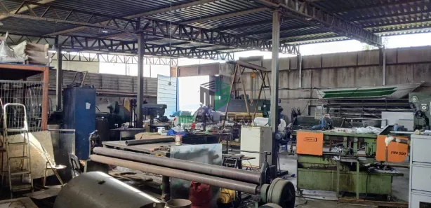 Galpão / Depósito / Armazém para alugar, 400m² no Célvia, Vespasiano