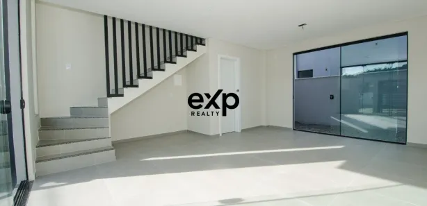 Sobrado com 2 Quartos à venda, 67m² no Armação, Penha