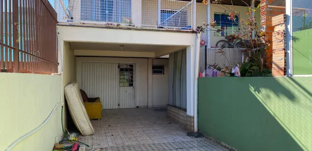 Casa com 3 Quartos para alugar, 98m² no Universitário, Chapecó
