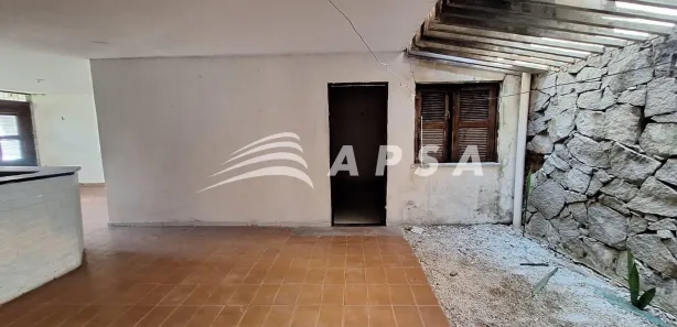Prédio Inteiro com 3 Quartos para alugar, 254m² no Cidade dos Funcionários, Fortaleza