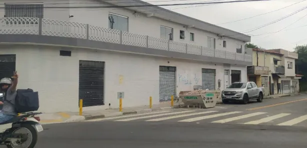 Conjunto Comercial / Sala para alugar, 100m² no Vila Ercília, Itaquaquecetuba