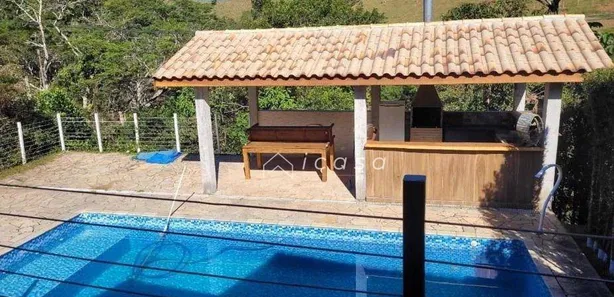 Fazenda / Sítio / Chácara com 4 Quartos à venda, 600m² no , Igaratá