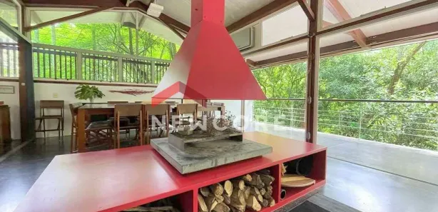 Casa de Condomínio com 6 Quartos à venda, 380m² no Chácara do Refúgio, Carapicuíba