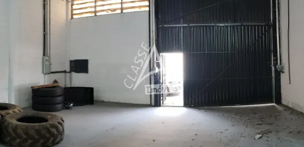 Galpão / Depósito / Armazém para alugar, 300m² no Vila Bocaina, Mauá