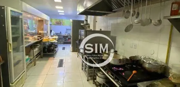 Loja / Salão / Ponto Comercial à venda, 235m² no Centro, Cabo Frio