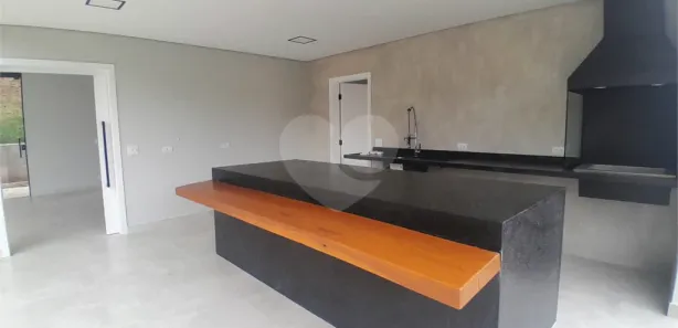 Casa de Condomínio com 3 Quartos para venda ou aluguel, 180m² no Cumbari, Mairiporã