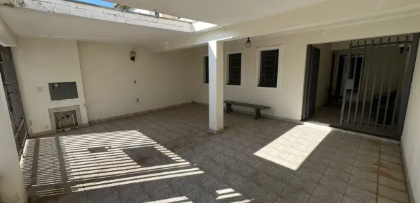Sobrado com 4 Quartos à venda, 180m² no Conjunto Residencial São Francisco, Taubaté