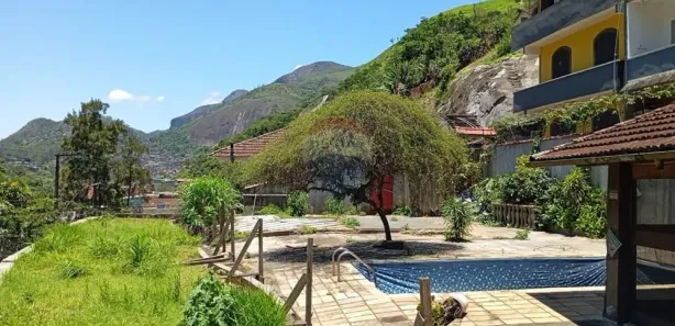 Terreno / Lote / Condomínio à venda, 376m² no Quissama, Petrópolis
