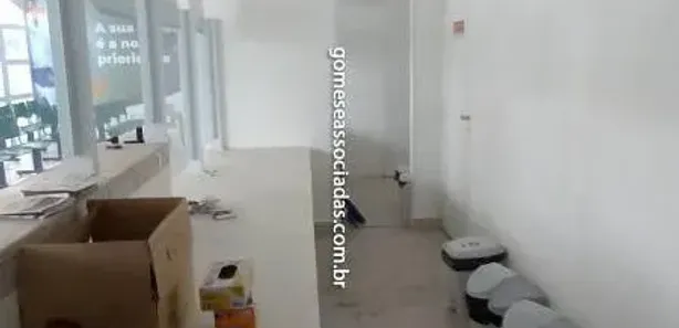 Casa Comercial para alugar, 300m² no Vila Santa Luzia, Taboão da Serra